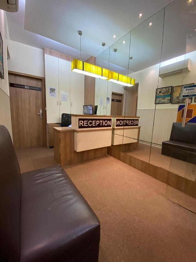 Hotel Airport Prime -Near Mumbai International Airport Andheri East المظهر الخارجي الصورة